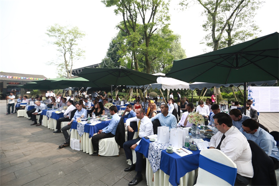 英国卡斯商学院EMBA在沃特青城山基地